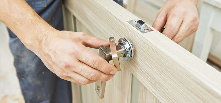 interior door repair Bonita
